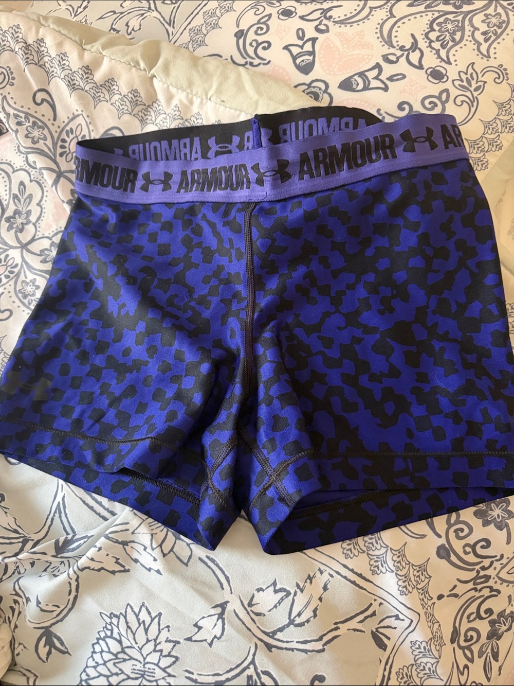 Under Armour Women's Purple & Black Printed Compression Shorts